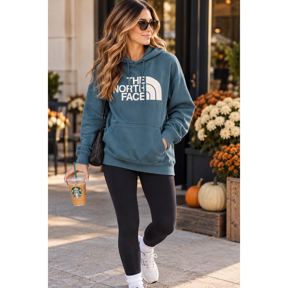 The North Face Womens Half Dome Pullover Hoodie Teal Blue Size M Logo Sweatshirt